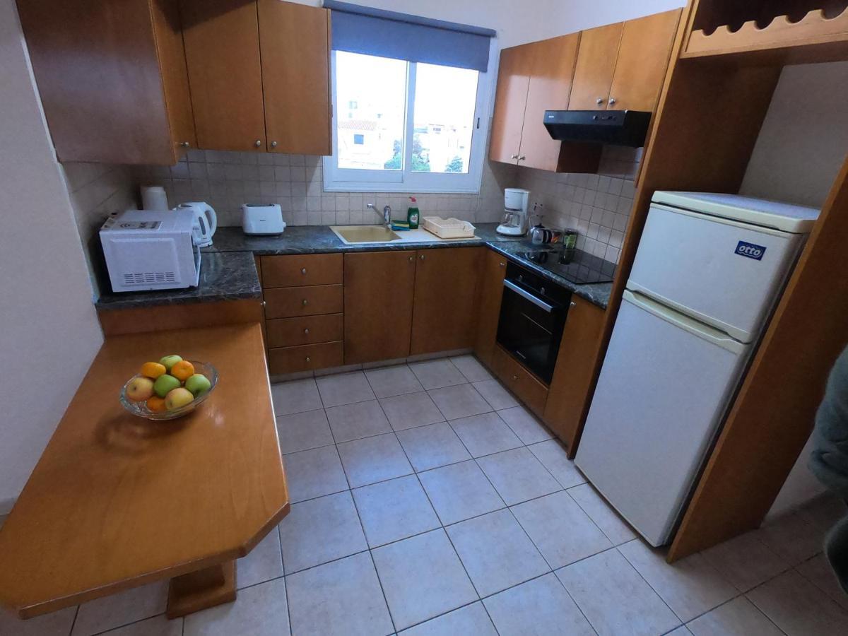 Amelia Two Bedroom Apartment - 201 Paphos Exteriör bild